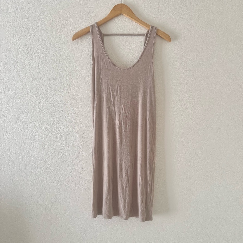 Nytt sleeveless crew neck knit cowl back tunic